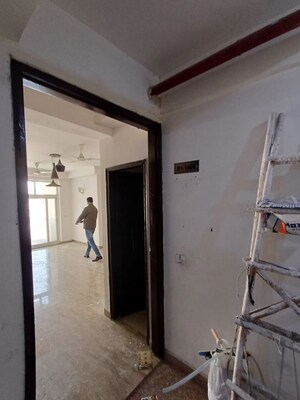 Building Lobby in 2 BHK Apartment at Supertech Cape Town, Sector 74 – for Sale