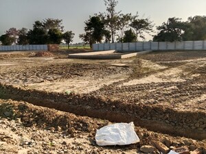  Plot For Sale in Gwalior Road