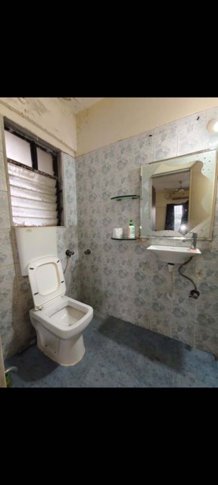 Bathroom, acme-enclave 2 Bedroom 735 Sq.Ft. Apartment In Malad West Mumbai 9968172