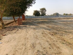  Plot For Sale in Gwalior Road
