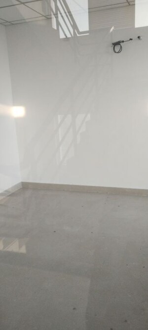 Room in  Office Space at Spectrum Metro, Sector 75 – for Rent