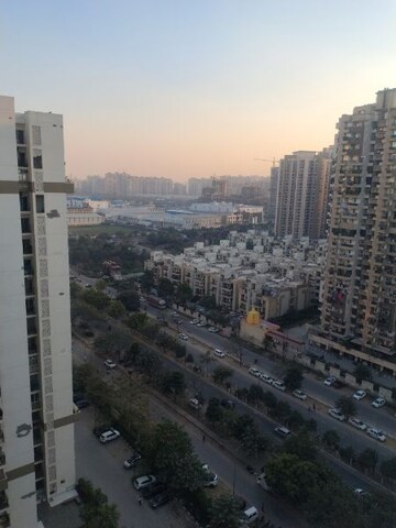 3 BHK Apartment – Exterior View View at Gulshan Bellina, Sector 16 Greater Noida - for Rent