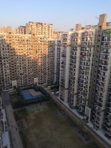 3 BHK Apartment – Exterior View View at Gulshan Bellina, Sector 16 Greater Noida - for Rent
