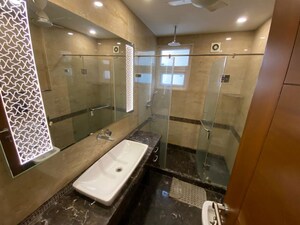 Team Area in 4 BHK Builder Floor at Safdarjung Enclave – for Rent