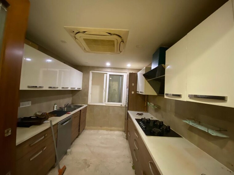 Kitchen, safdarjung enclave 4 Bedroom 300 Sq.Yd. Builder Floor In Safdarjung Enclave Delhi 9968288