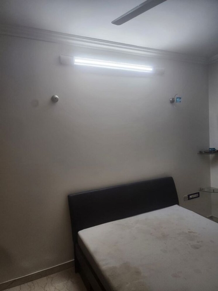 Bedroom, bandra west 3 Bedroom 1100 Sq.Ft. Apartment In Bandra West Mumbai 9968220