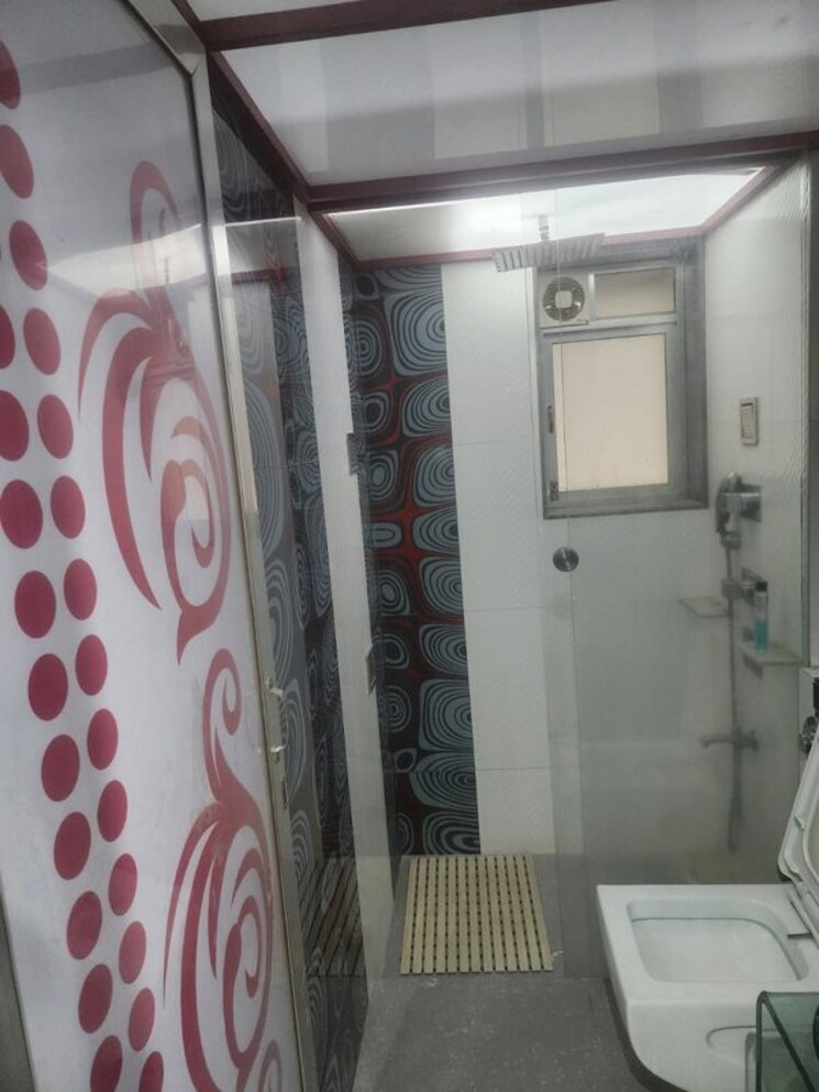 Washroom, bandra west 3 Bedroom 1100 Sq.Ft. Apartment In Bandra West Mumbai 9968220