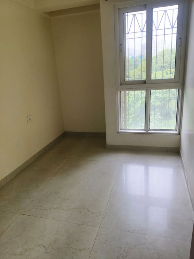 Room, dosti-west-county 2 Bedroom 692 Sq.Ft. Apartment In Balkum Pada Thane 9968208