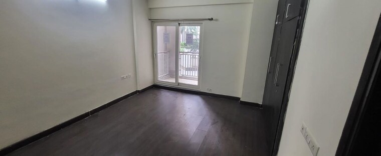 Room, shri-radha-sky-gardens 1 Bedroom 889 Sq.Ft. Apartment In Sector 16b Greater Noida Greater Noida 9968332