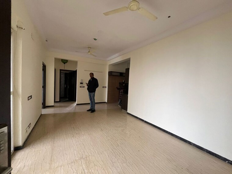 Room, amrapali-zodiac 2.5 Bedroom 1075 Sq.Ft. Apartment In Sector 120 Noida 9968335