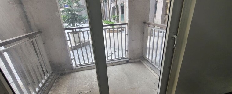 Balcony, shri-radha-sky-gardens 1 Bedroom 889 Sq.Ft. Apartment In Sector 16b Greater Noida Greater Noida 9968290