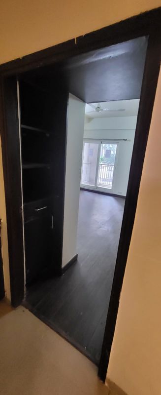 1 BHK Apartment For Sale in Shri Radha Sky Gardens