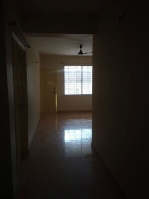 Room in 3 BHK Apartment at Bariatu – for Rent