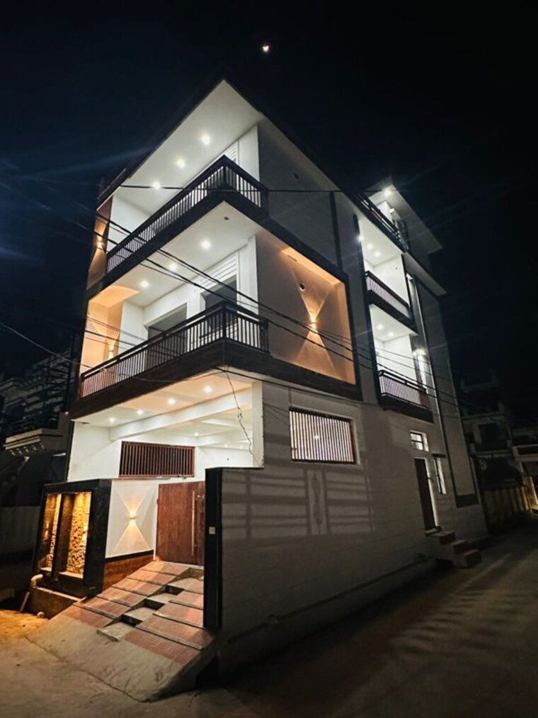 Exterior View, rishi nagar 2 Bedroom 1200 Sq.Ft. Independent House In Rishi Nagar Dehradun 9968387