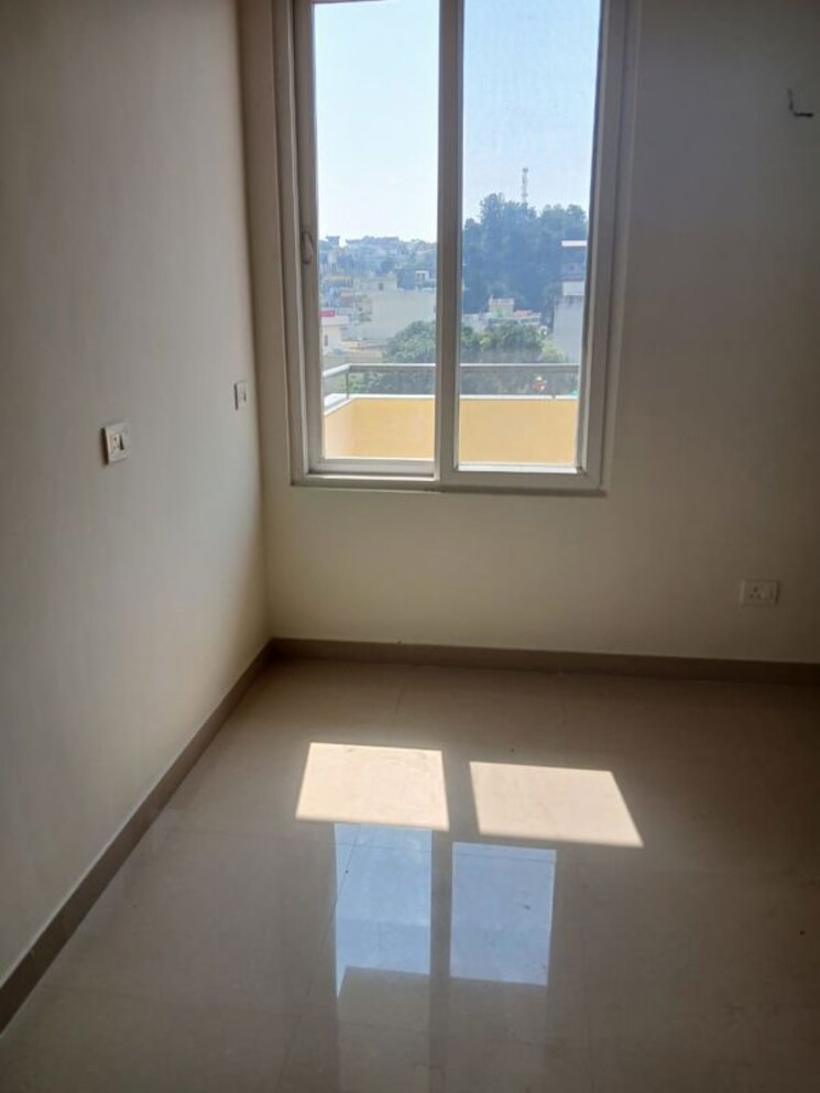 Room, prem nagar 4 Bedroom 2500 Sq.Ft. Builder Floor In Prem Nagar Dehradun 9968416