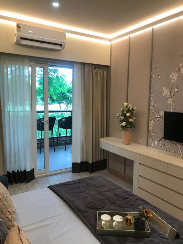 Bedroom, central-park-flower-valley 3 Bedroom 250 Sq.Yd. Builder Floor In Sohna Sector 33 Gurgaon 9968450