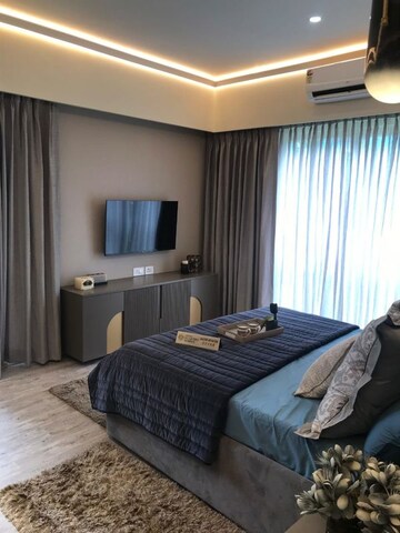 Bedroom in 3 BHK Builder Floor at Central Park Flower Valley, Sohna Sector 33 – for Sale