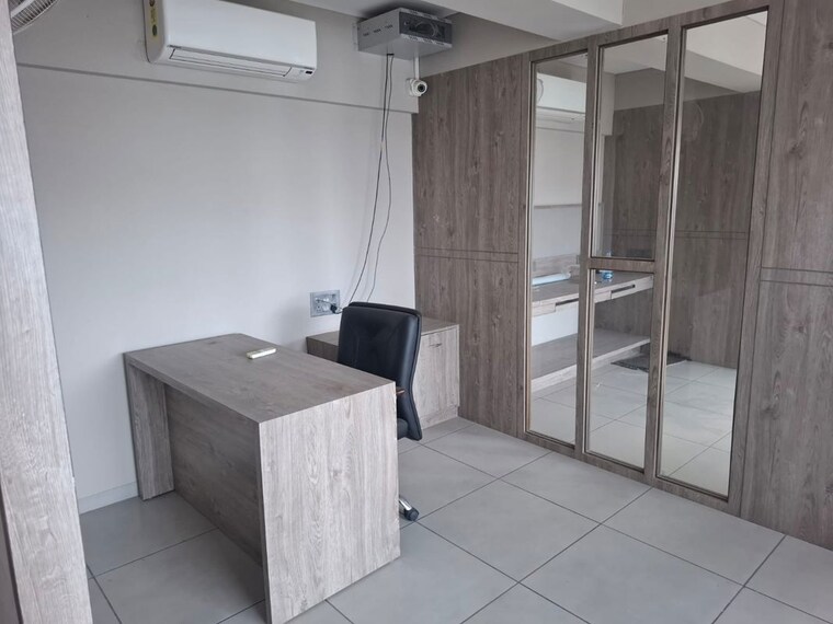 Kitchen, science city Commercial Office Space in IT/SEZ 1529 Sq.Ft. In Science City Ahmedabad 9968465