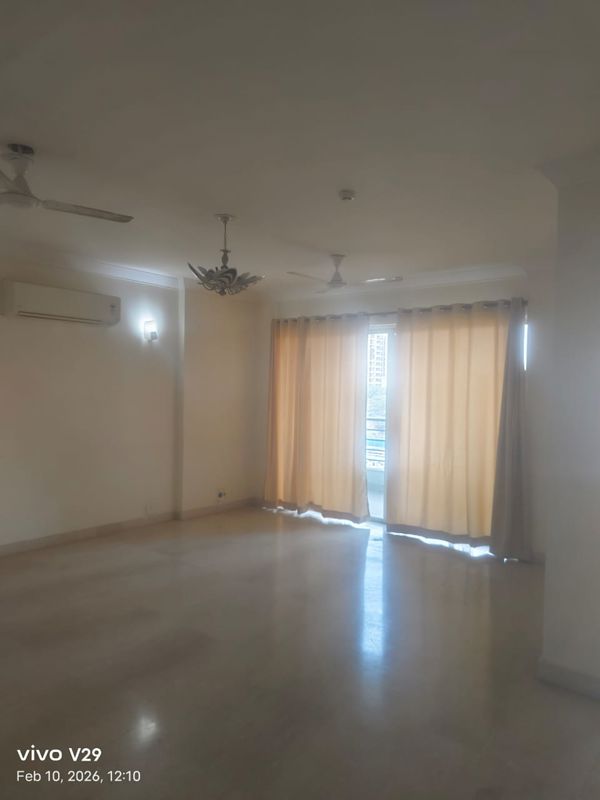 3 BHK + Servant Room Apartment For Rent in Parsvnath Exotica