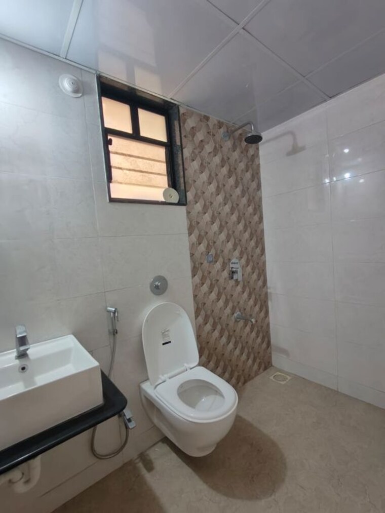Bathroom, kohinoor-viva-city 2 Bedroom 980 Sq.Ft. Apartment In Dhanori Pune 9968578