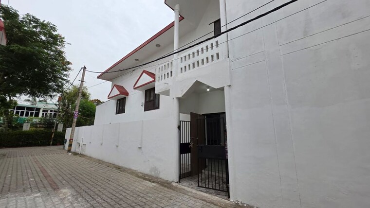 Exterior View, saket 3.5 Bedroom 3500 Sq.Ft. Villa In Saket Delhi 9968656