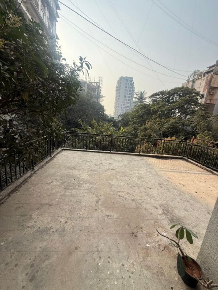 Balcony, khar west 3 Bedroom 1100 Sq.Ft. Apartment In Khar West Mumbai 9968549