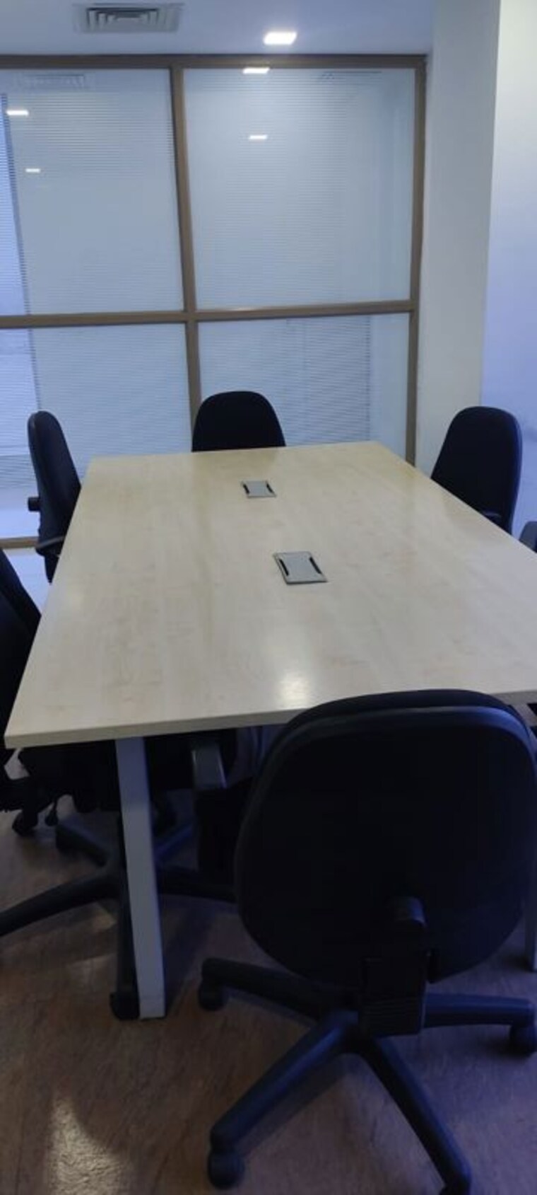 Team Area, bbd bagh Commercial Office Space 1200 Sq.Ft. In Bbd Bagh Kolkata 9968614