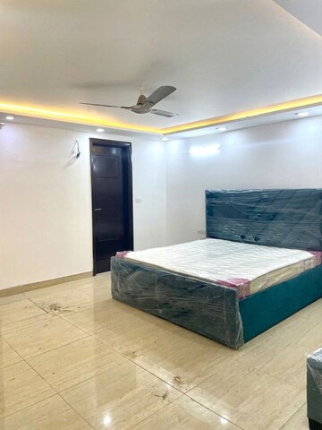 Bedroom in 1 BHK Builder Floor at Saket – for Rent
