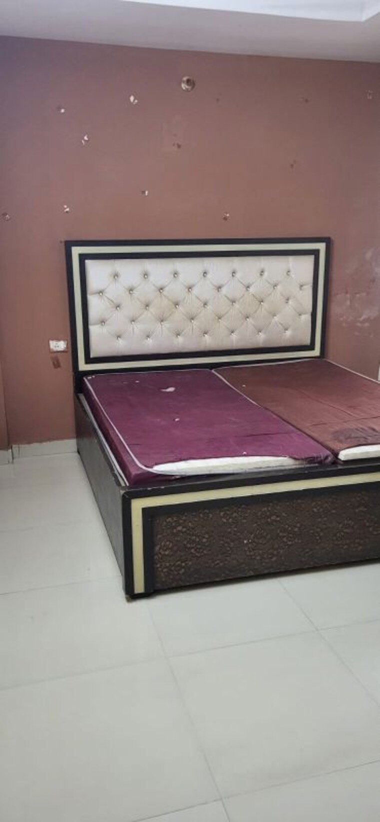 Bedroom, minarch-tower 1 Bedroom 450 Sq.Ft. Builder Floor In Sector 44 Gurgaon 9968731