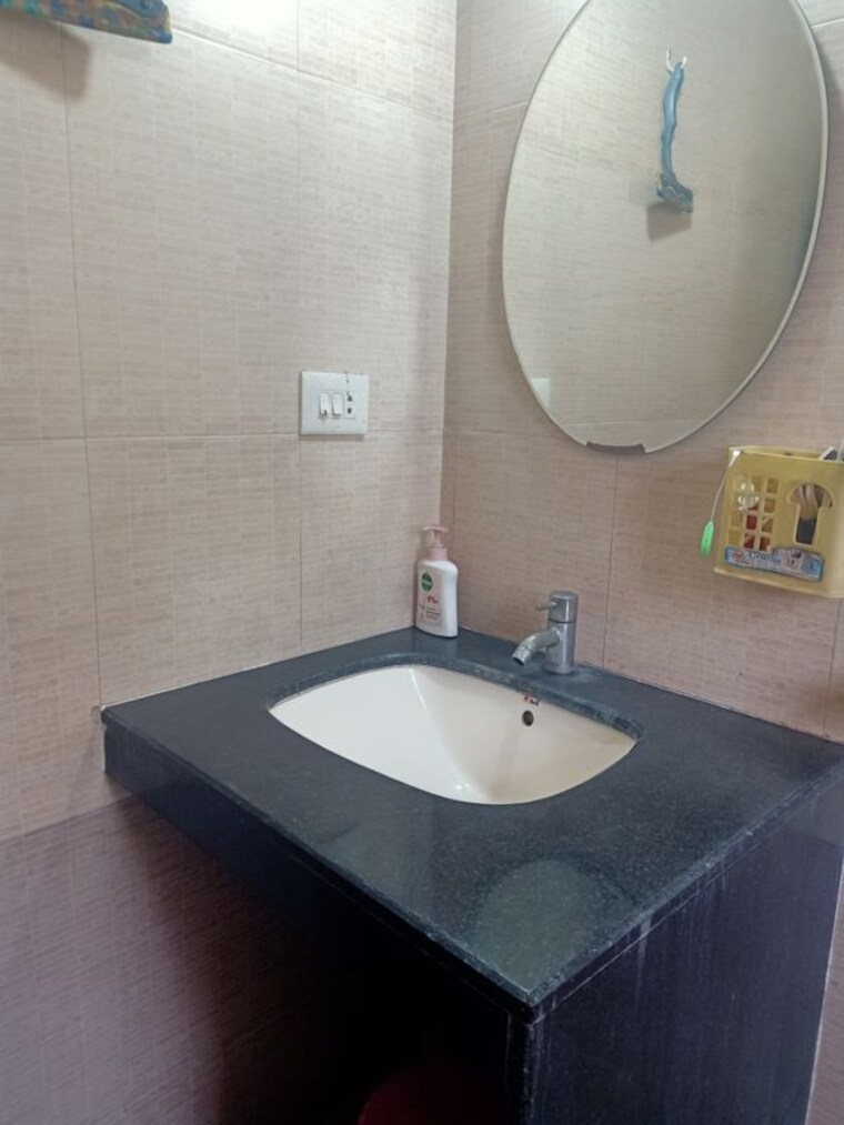 Bathroom, tingre nagar 2 Bedroom 1100 Sq.Ft. Apartment In Tingre Nagar Pune 9968778