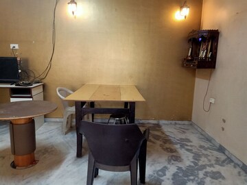 Team Area in 2 BHK Apartment at Tingre Nagar – for Rent
