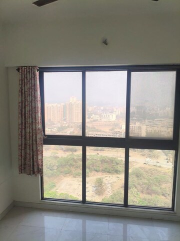 Room in 2 BHK Apartment at Runwal Gardens Phase 2, Dombivli East – for Rent
