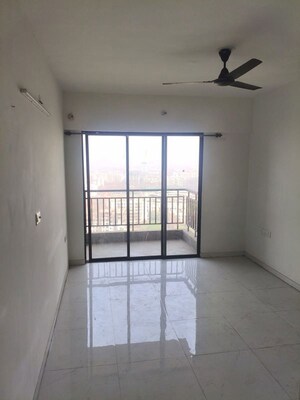 Room in 2 BHK Apartment at Runwal Gardens Phase 2, Dombivli East – for Rent