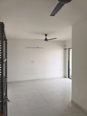 Room in 2 BHK Apartment at Runwal Gardens Phase 2, Dombivli East – for Rent