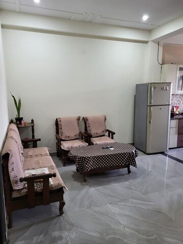 Living Room in 3 BHK Apartment at Golf Course Road – for Rent