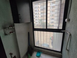 Room in 2 BHK Apartment at Dhanori – for Rent