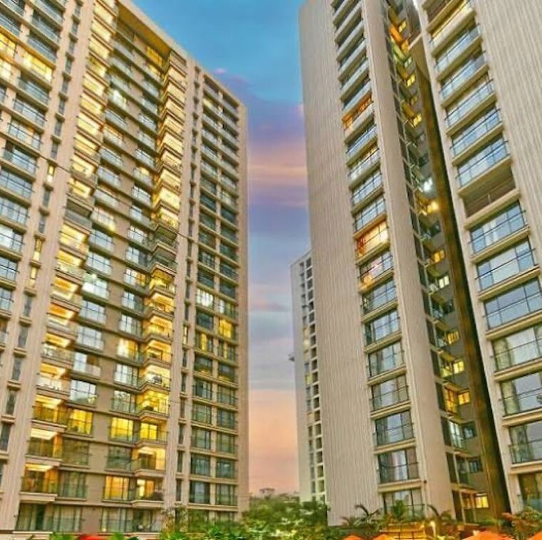 Exterior View, rustomjee-seasons 3 Bedroom 1400 Sq.Ft. Apartment In Kala Nagar Mumbai 9968995