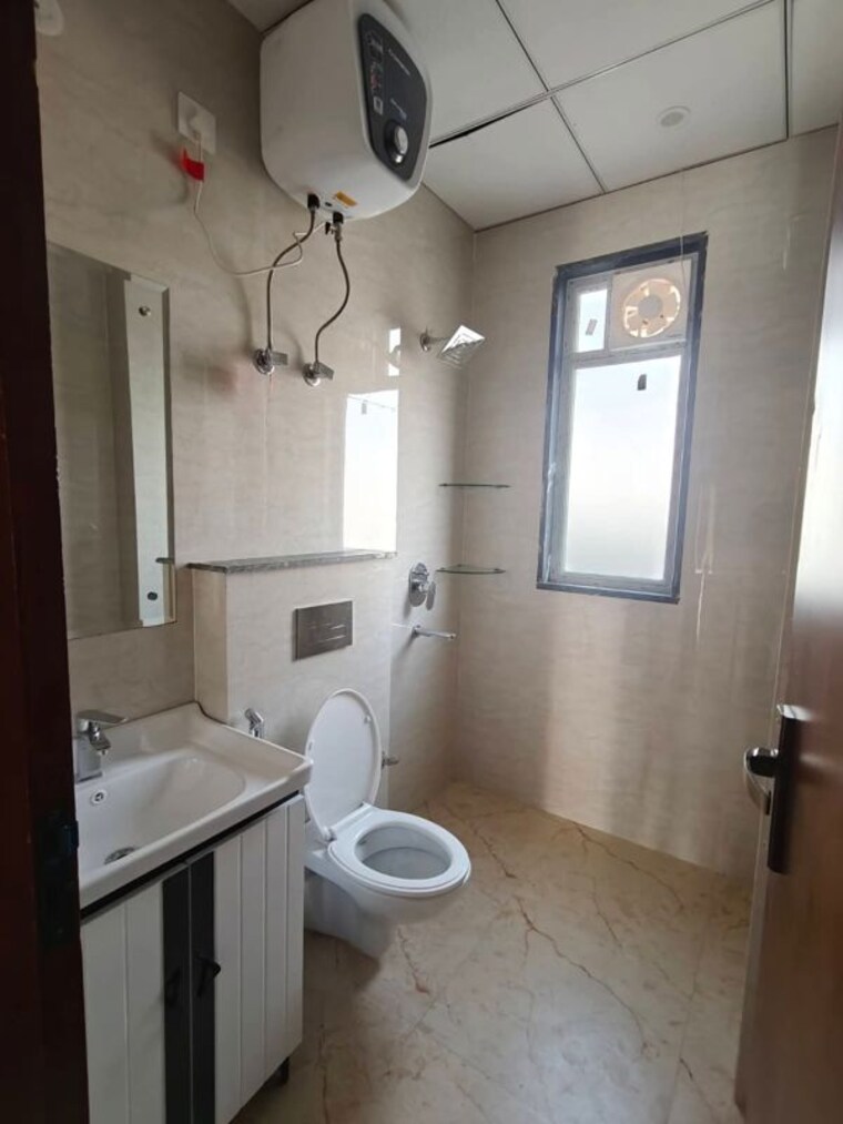 Bathroom, sector 46 2 Bedroom 1350 Sq.Ft. Builder Floor In Sector 46 Gurgaon 9969005