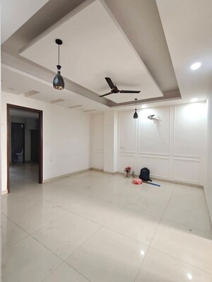 Bathroom in 2 BHK Builder Floor at Sector 46 – for Rent