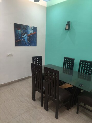 Team Area in 3.5 BHK Apartment at Unitech Cascades, Pi Greater Noida – for Rent