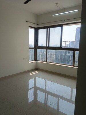 Kitchen in 2 BHK Apartment at Kalpataru Paramount, Kapur Bawdi – for Rent