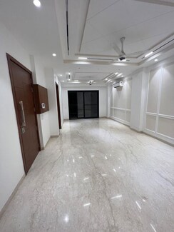 3 BHK + Servant Room Builder Floor For Rent in Defence Colony