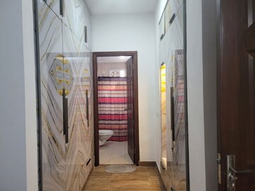 Building Lobby in 3.5 BHK Apartment at Unitech Cascades, Pi Greater Noida – for Rent