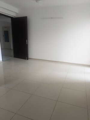 3 BHK Apartment For Rent in Gulshan Bellina, Sector 16 Greater Noida