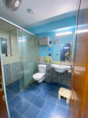 Team Area in 3.5 BHK Apartment at Unitech Cascades, Pi Greater Noida – for Rent