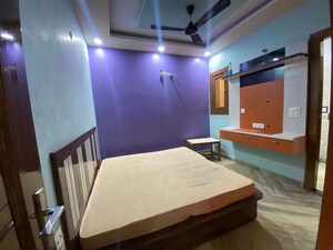 Bedroom in 3.5 BHK Apartment at Unitech Cascades, Pi Greater Noida – for Rent