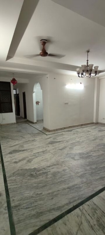 Room in 3 BHK Builder Floor at Neb Sarai – for Sale