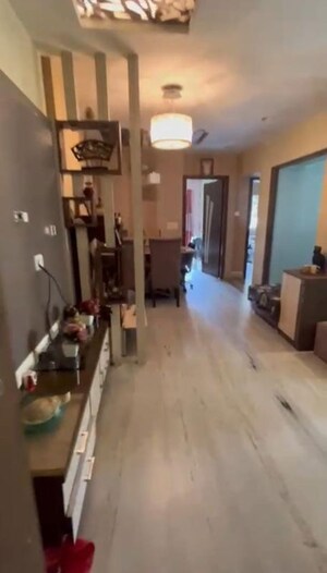 Parking in 3 BHK Apartment at Bikar Nivas, Bhawanipore – for Rent