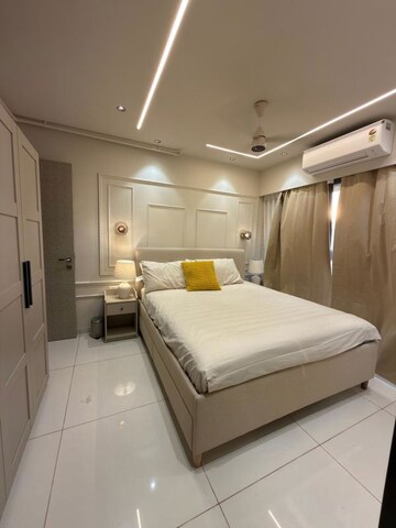 Room in 2 BHK Apartment at Swamy Vivekananda Road – for Rent