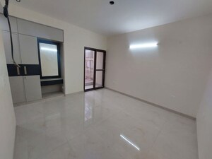 Room in 2 BHK Builder Floor at Sector Swarn Nagri – for Rent